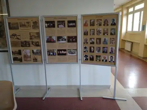 Ścianka do prezentacji plakatów lub wydruków