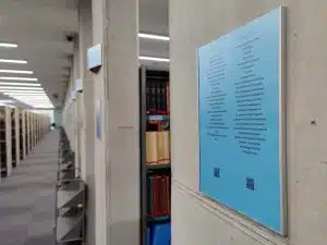 tabliczka na ścianę do umieszczania opisów i informacji